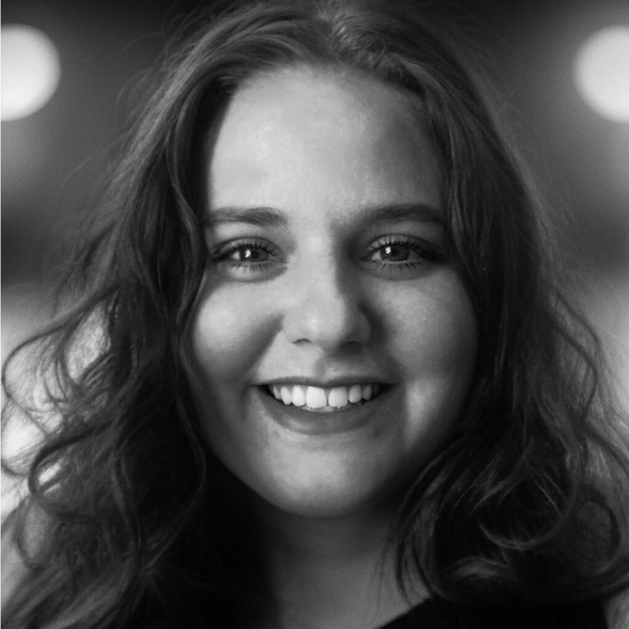 Meet your Posher, Elisha Ruth - Picture 1 of 1